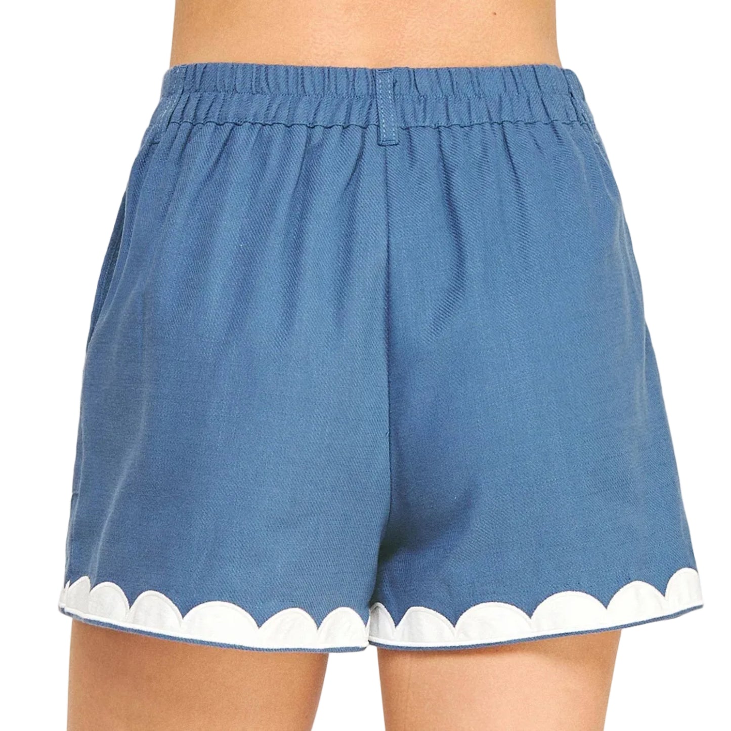 CONTRAST EMBROIDERY SHORTS