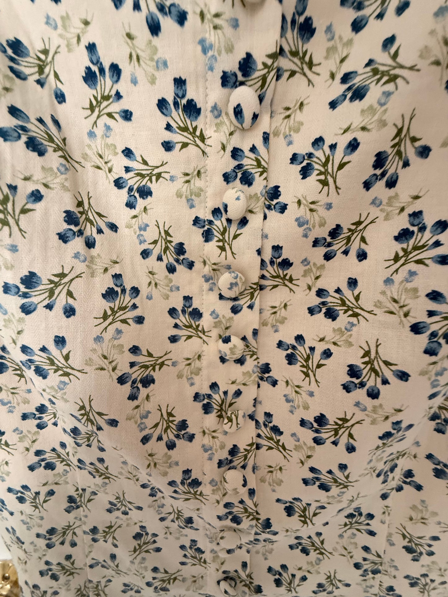 SLEEVELESS BLUE FLORAL PRINT DRESS